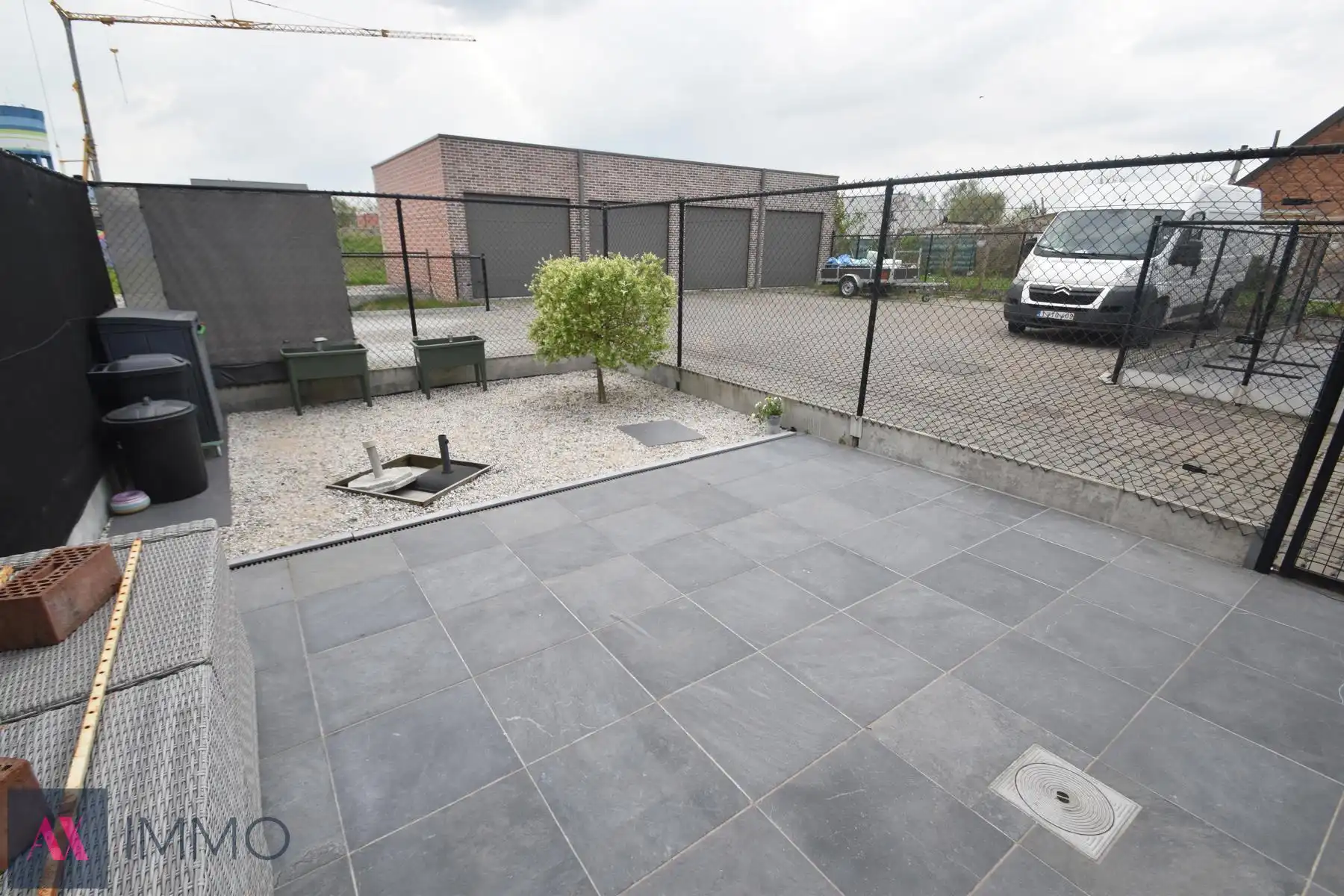 Recent, modern 2 slpk.-appartement met terras, tuin en autostplts. vrij vnf 01/05 foto 5