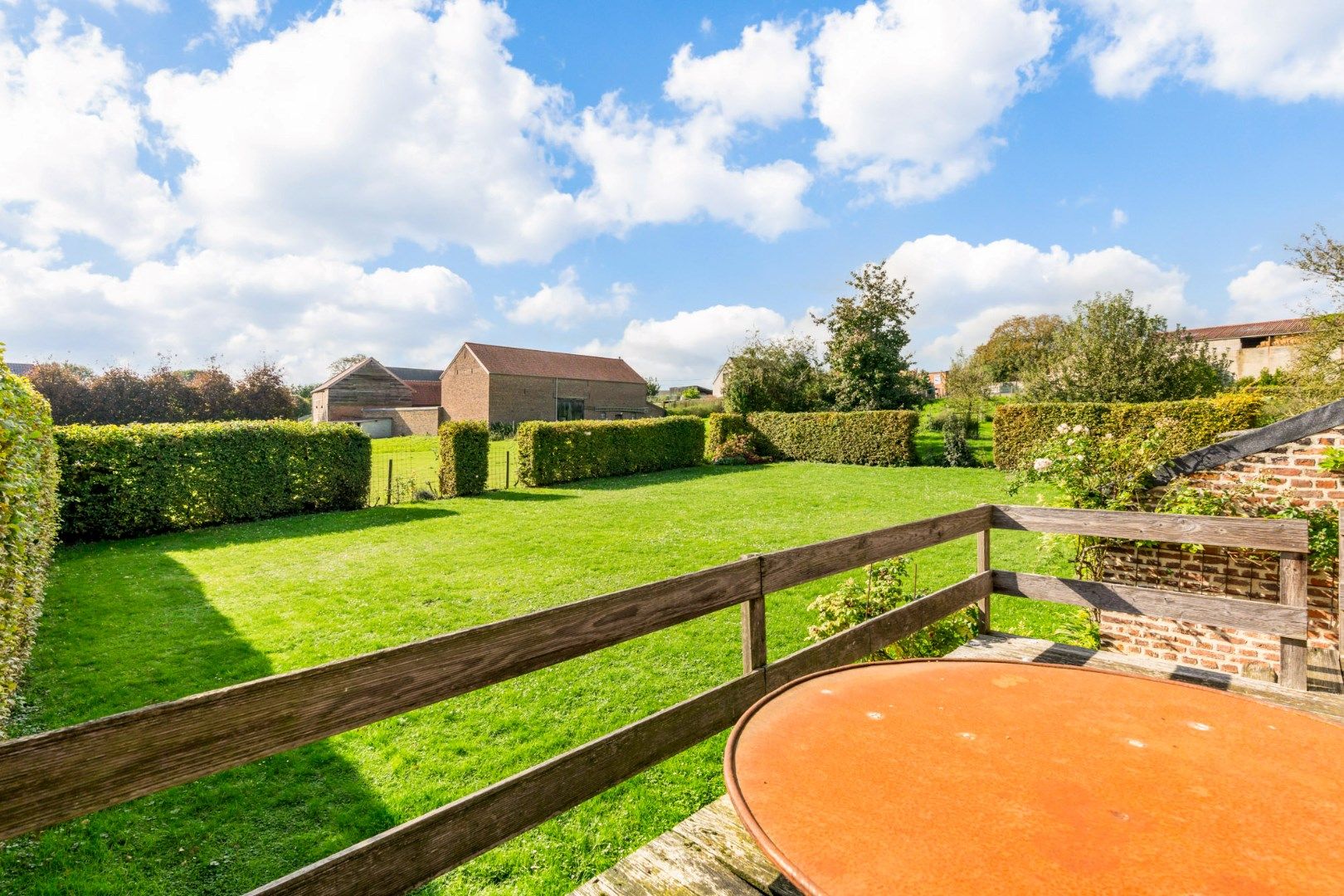 Unieke gerestaureerde hoeve met gastenkamers te Tongeren foto 23