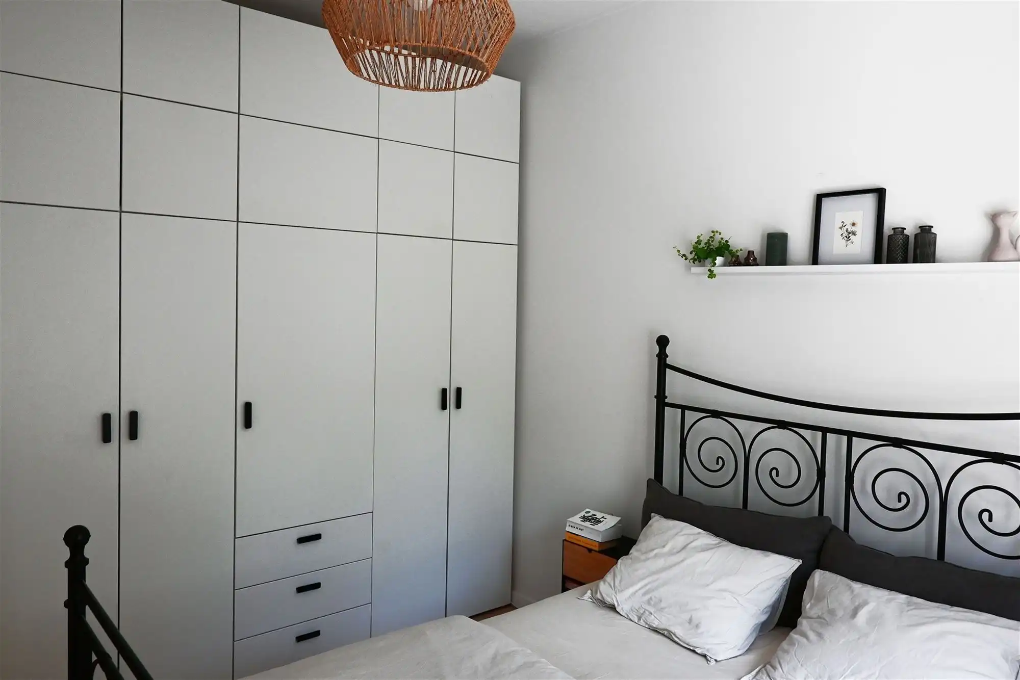 Modern en lichtrijk 1-slaapkamer appartement in Mortsel foto 14