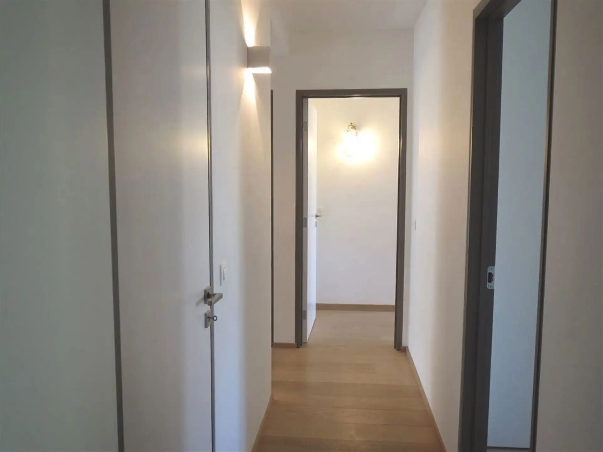 Mooi appartement met 3 slaapkamers + terras + parking foto 6