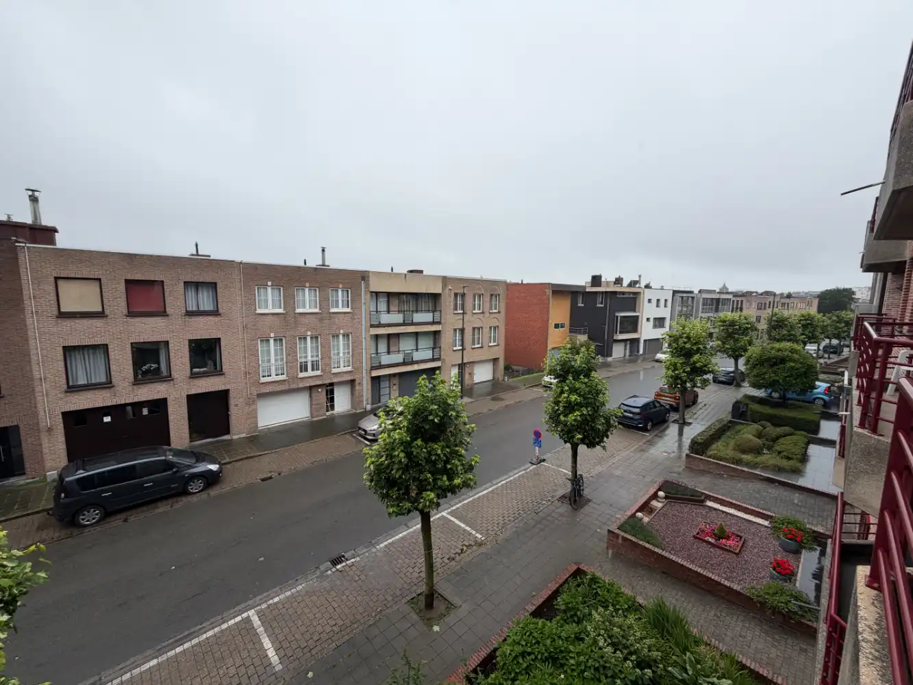 Instapklaar appartement met groot terras en twee slaapkamers. Garage bij te huren in hetzelfde gebouw. foto 10