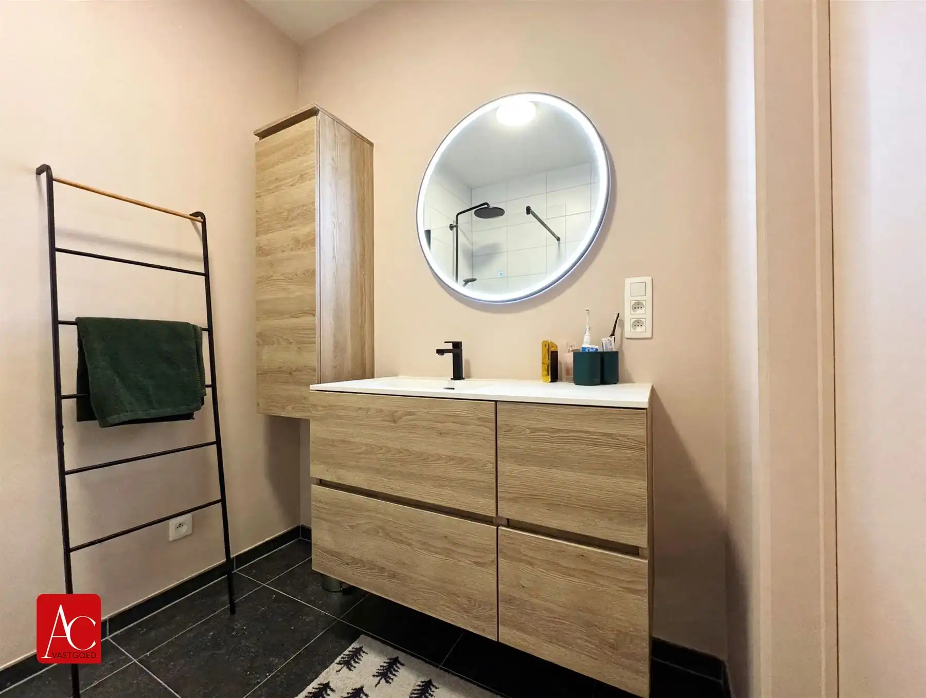 Ruim 1-slaapkamerappartement (90 m²) te Bevere foto 14