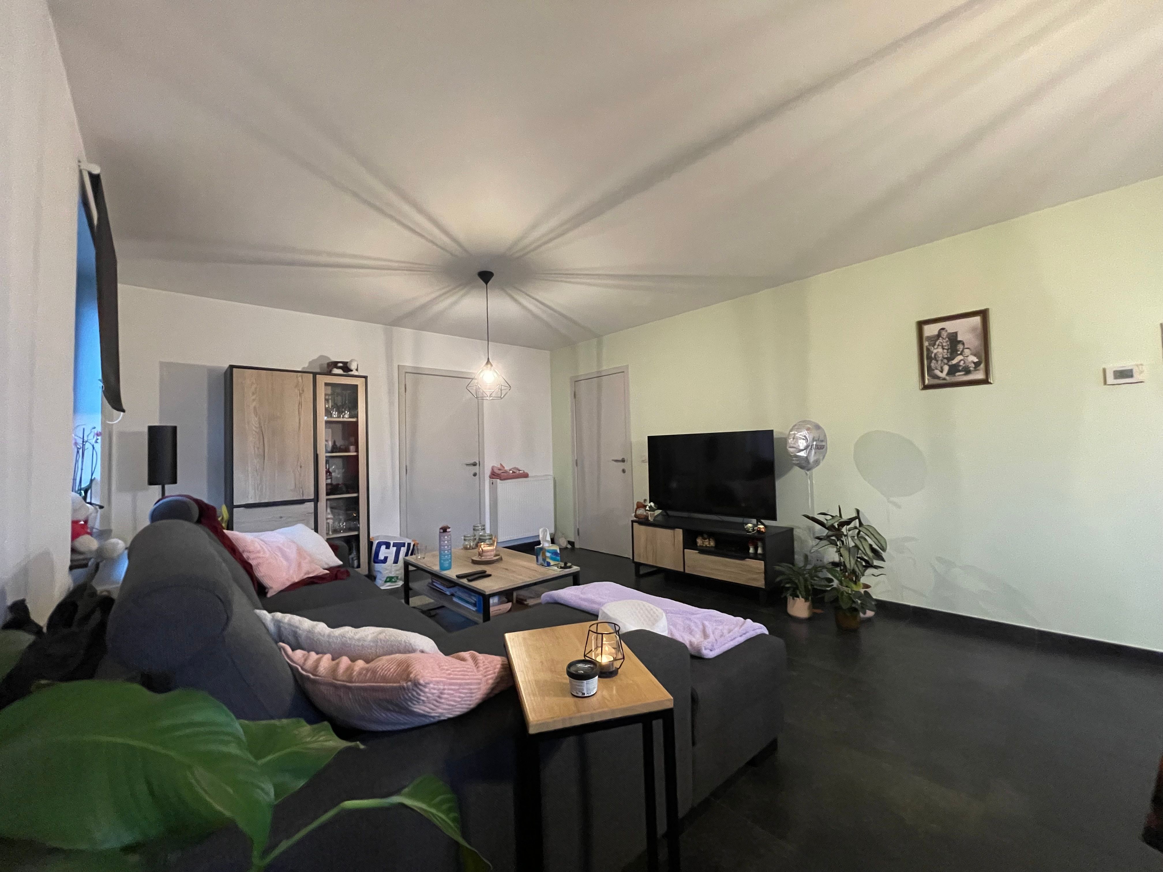 Lichtrijk appartement in nieuwstaat foto 5