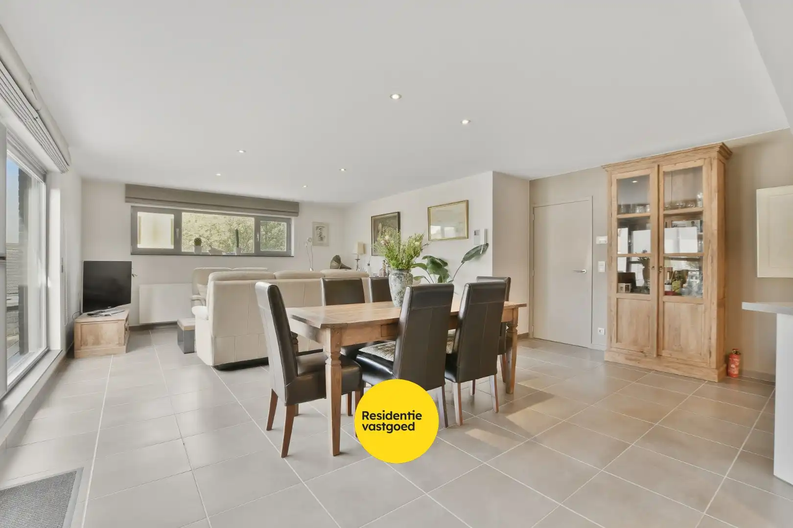 Onmiddellijk beschikbaar energiezuinig appartement met 2 slaapkamers in De Haan foto 5