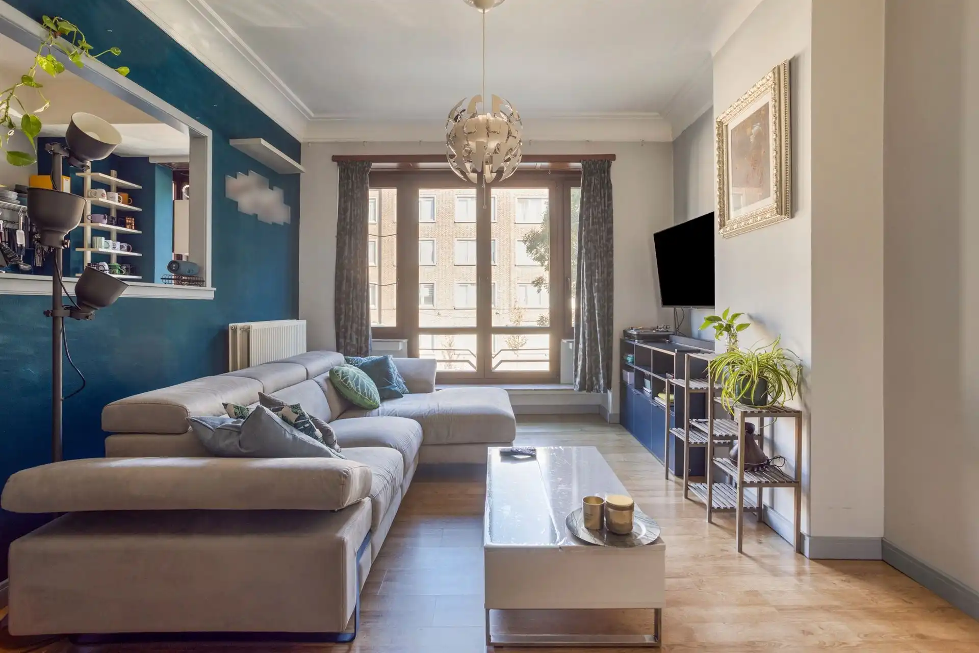 Instapklaar appartement met 2 slaapkamers en ruim terras foto 3