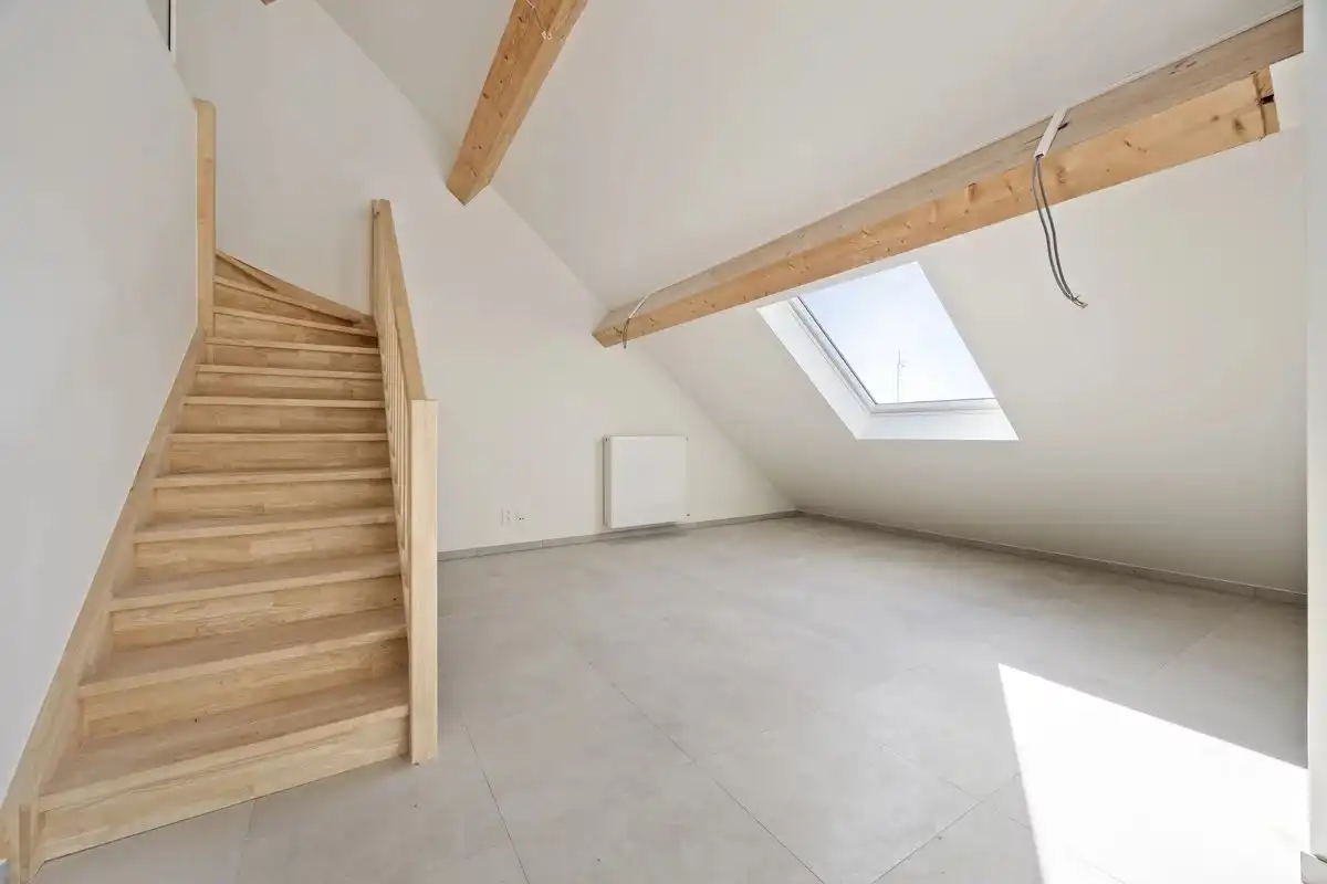 UNIEK PETNHOUSE (DUPLEX) VAN 192 M² MET 3 SLPK'S MET PRACHTIG ZICHT IN BORGLOON foto 7