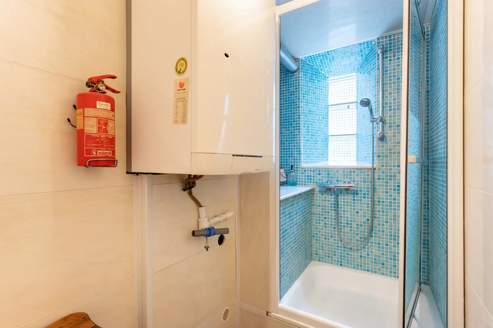 Instapklare woning met 4 slpk te Halle foto 14