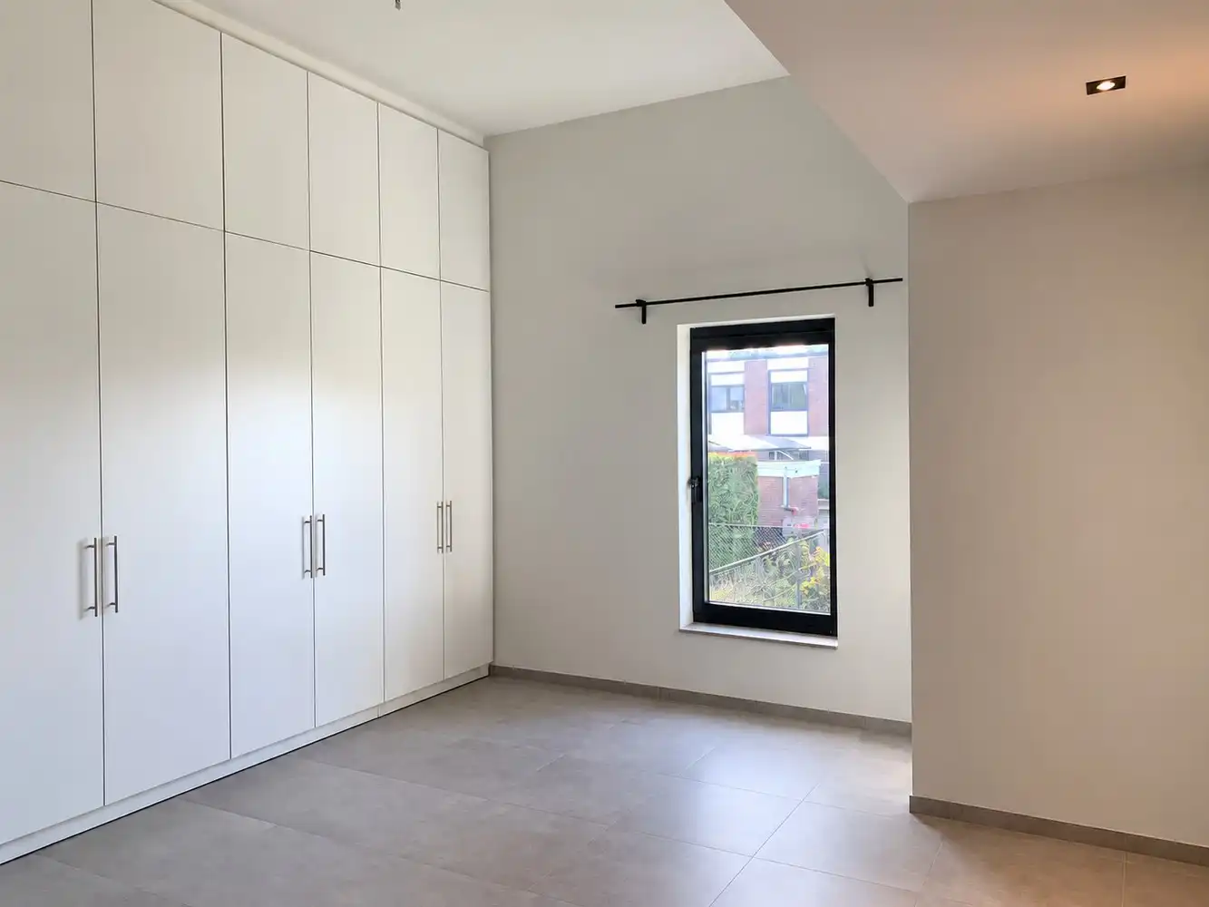 Te huur: Energiezuinig wonen in stijlvolle nieuwbouwwoning te Maaseik foto 4