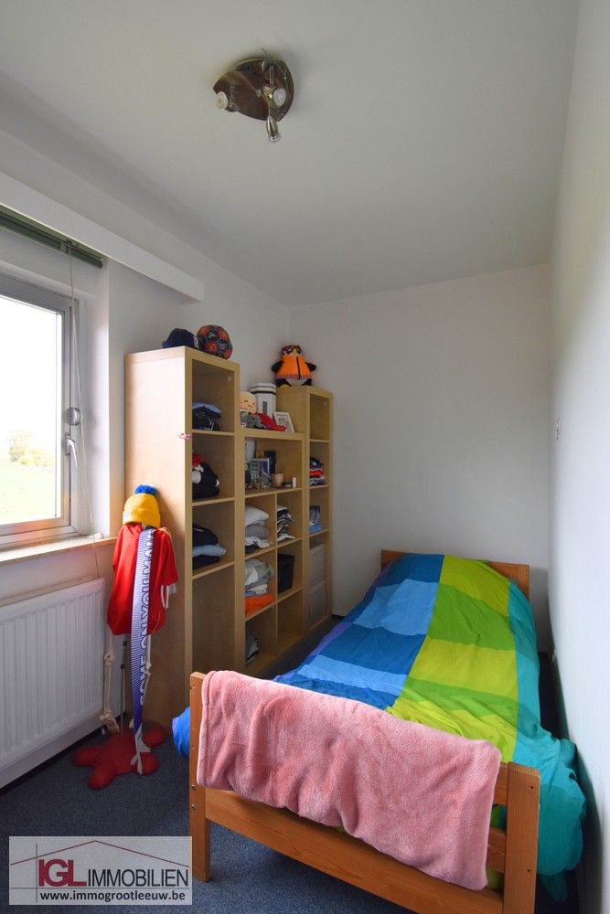 Appartement met 2 slaapkamers en een bureau foto 7