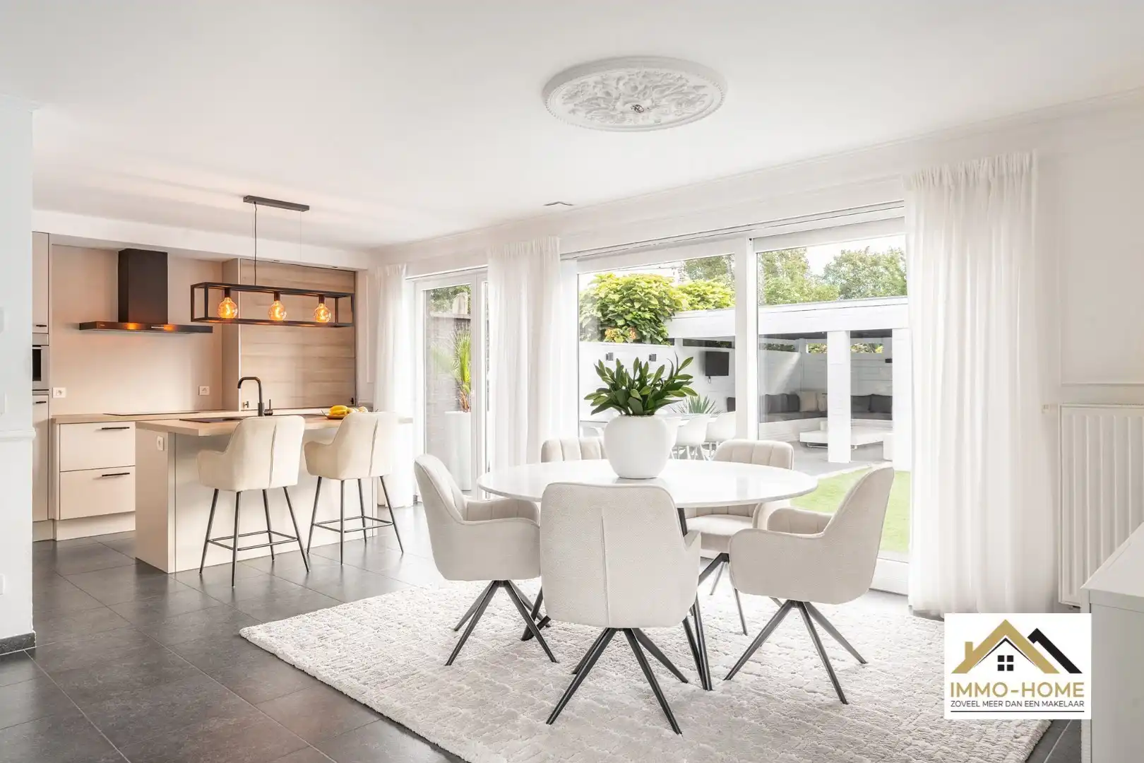 Instapklare HOB in Oostakker met zwembad foto {{pictureIndex}}