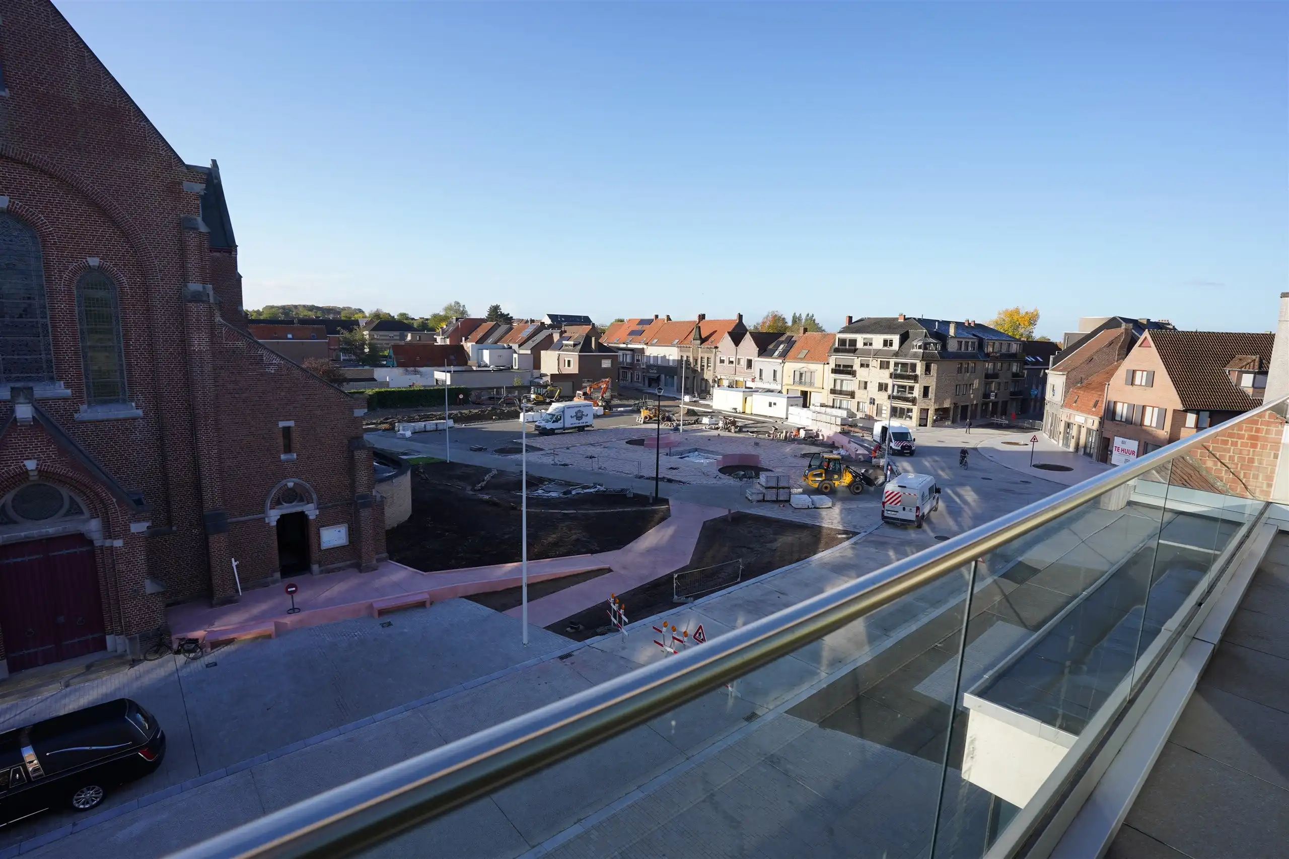 Jong dakappartement met zicht op nieuw Marktplein + garage foto {{pictureIndex}}