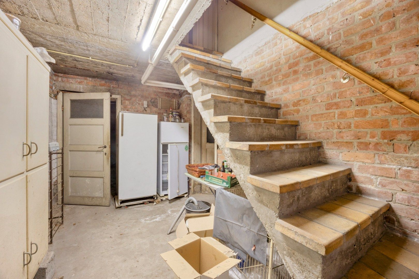 Ruime karaktervolle woning met 5 slaapkamers op een zonnig perceel van 12 are !  foto 20