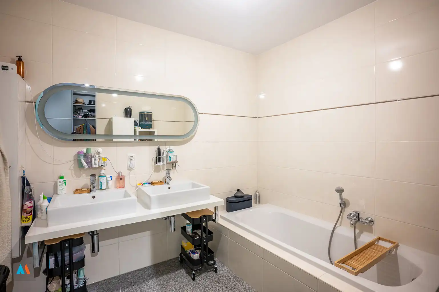 Appartement met twee slaapkamers en een garagebox foto 14