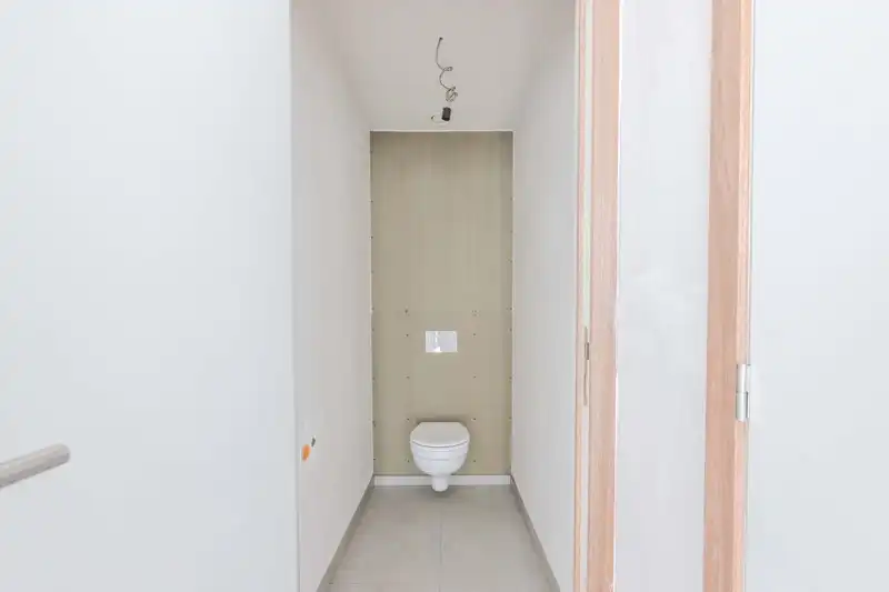 Prachtige, verrassend ruime nieuwbouwwoning met 3 slaapkamers én inpandige garage te koop in Dentergem! foto 18