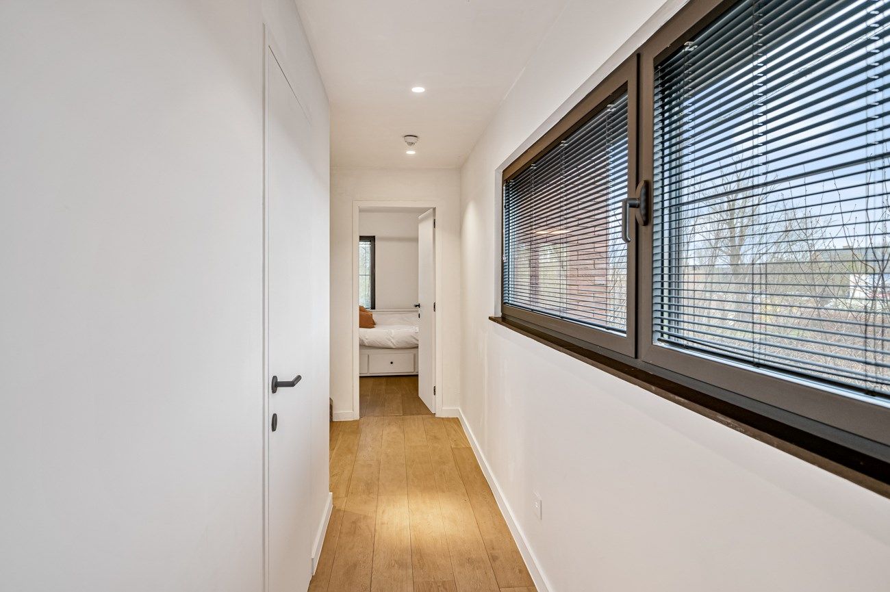 Exclusieve, ruime, instapklare villa in een doodlopende straat foto 16
