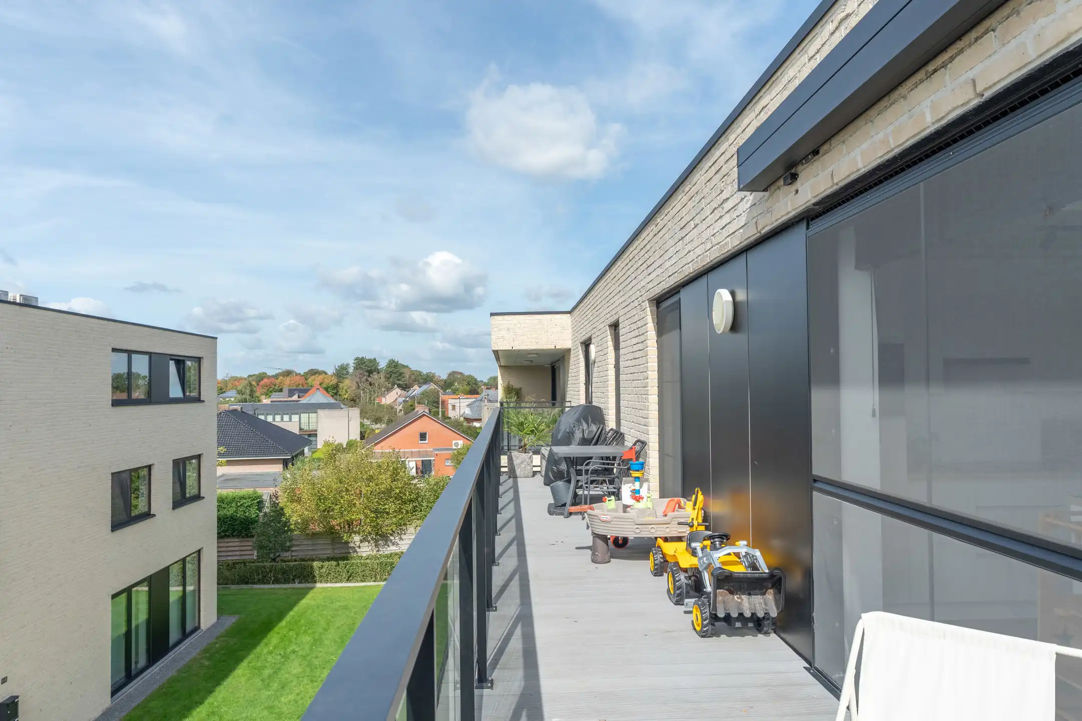 Energiezuinig 2-slpk app met ruim terras en autostaanplaats. foto 12