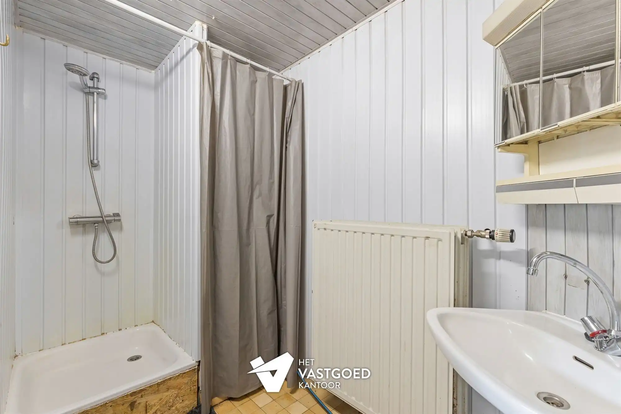 CHARMANTE WONING MET VEEL POTENTIEEL OP MOOI EN RUSTIG GELEGEN PERCEEL TE HAM foto 13