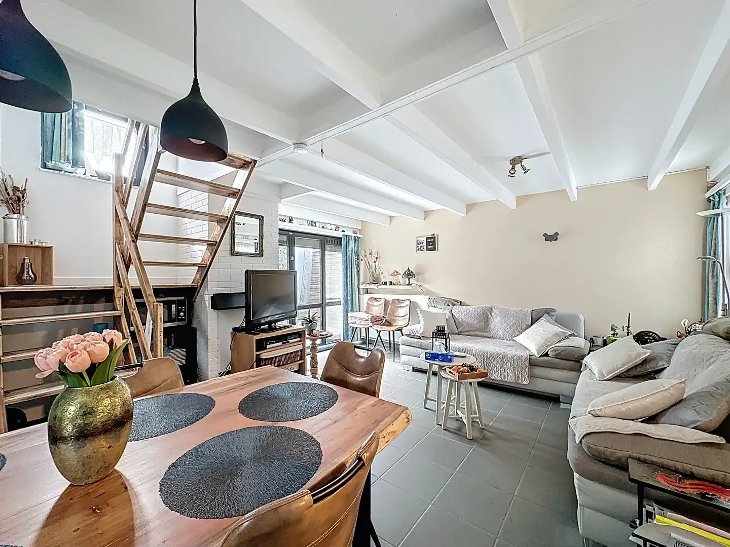 Instapklare vakantiewoning met zonnige tuin en veel privacy in Domein Sunparks. foto 2