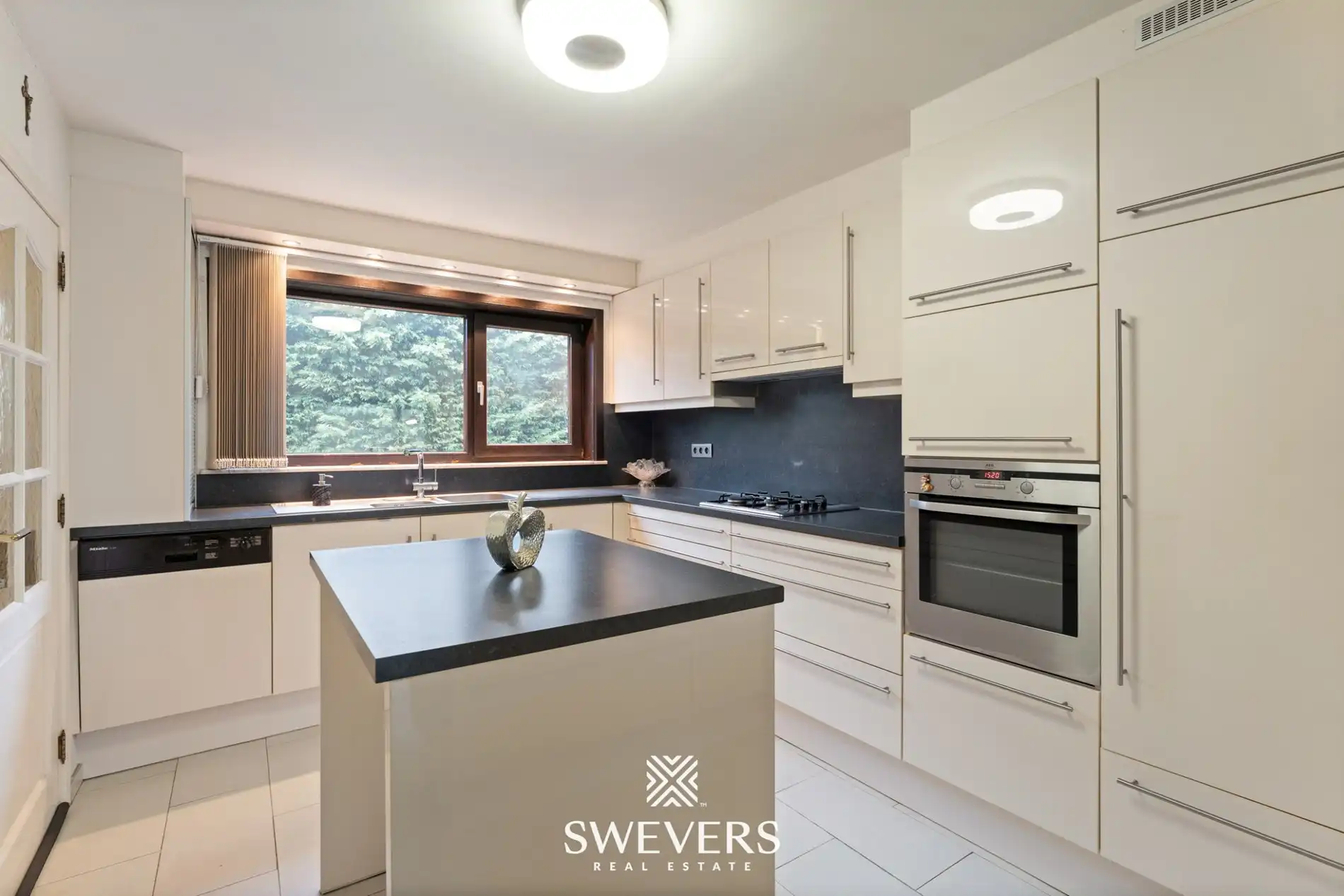 Gelijkvloerse woning met drie slaapkamers te Koersel  foto 11