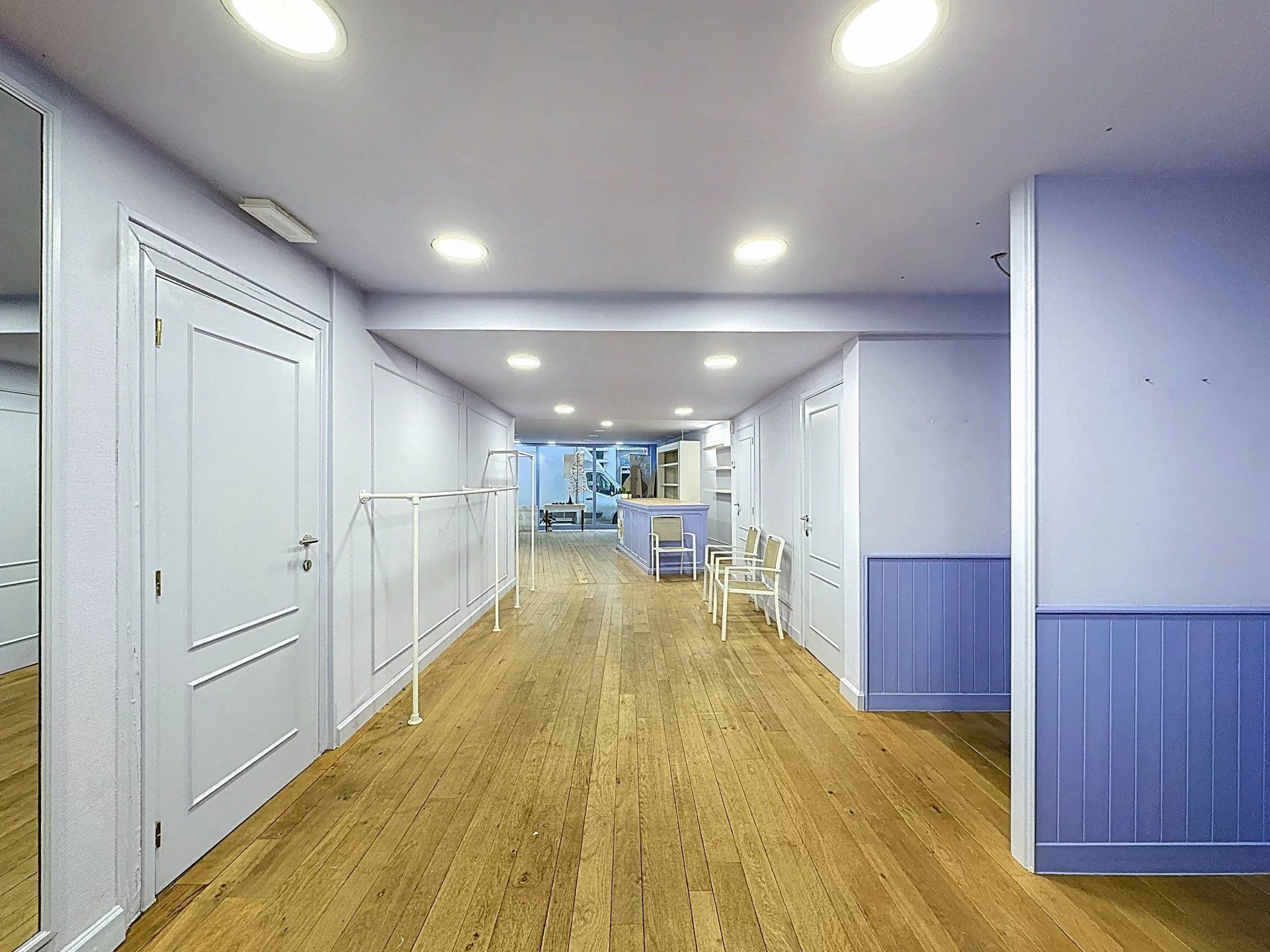 Gezellig handelspand voorzien van keuken en sanitair op toplocatie in Mol-centrum. foto 8