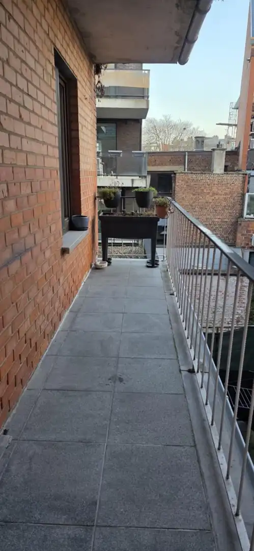 Gunstig gelegen appartement met 2 slaapkamers foto 11