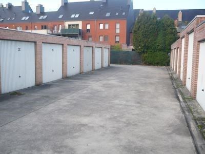 Gunstig gelegen garagebox(garage 21) foto 2