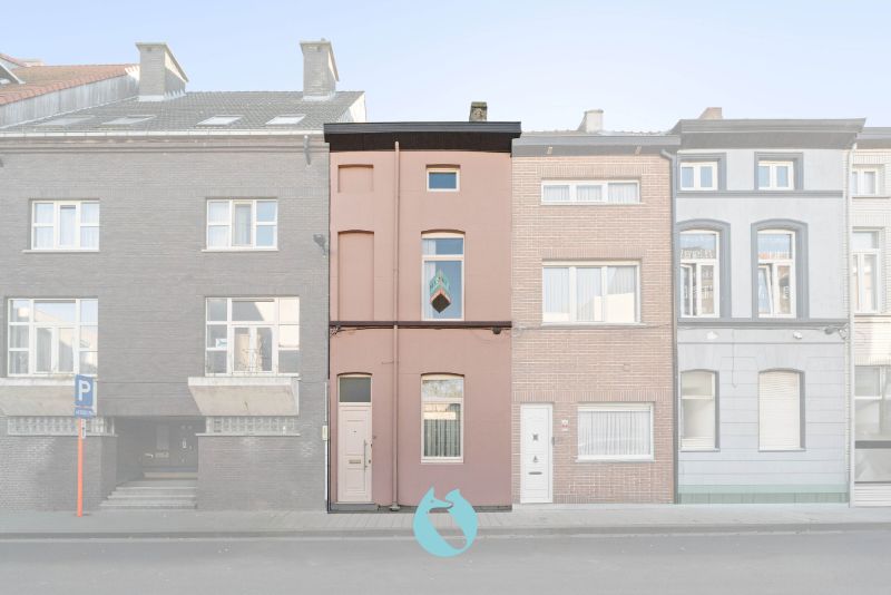 Woning met 4 slaapkamers en koer foto 2