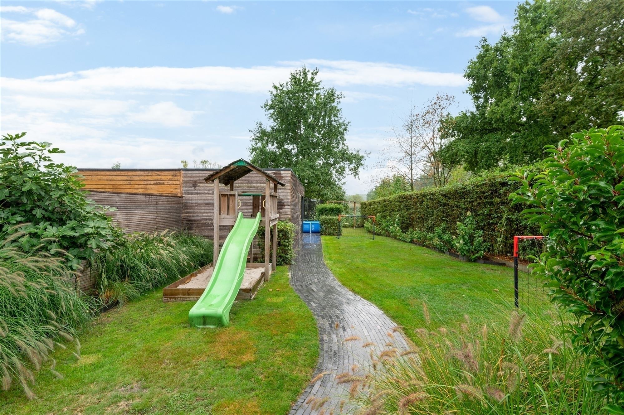 Verrassend ruime, instapklare gezinswoning te Ramsel foto 16