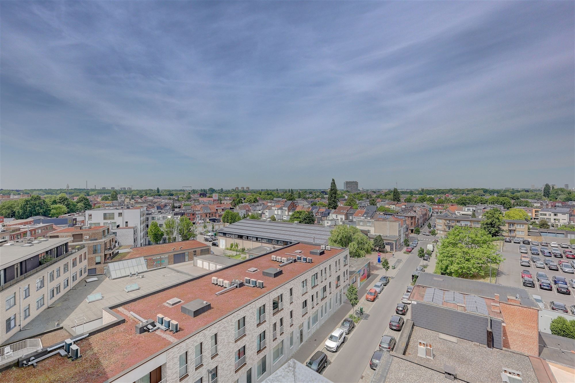 Appartement met 3 slaapkamers, terras en parking op de Bist foto 15