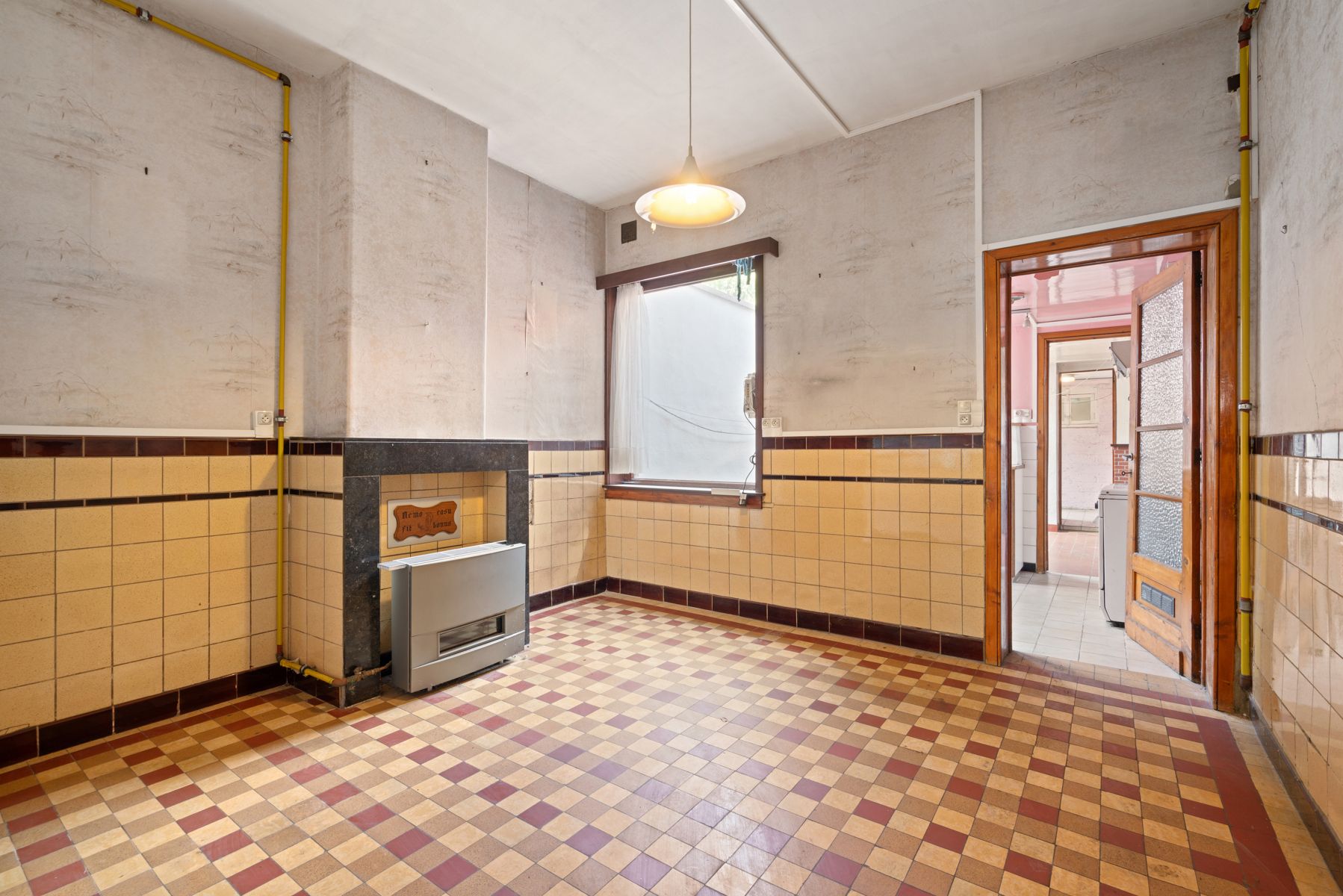 Te renoveren woning met tuin in Gentbrugge foto 6