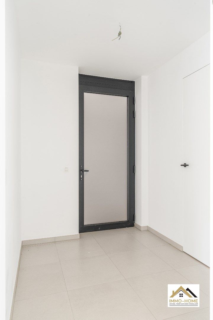 Modern gelijkvloers appartement!! foto 17