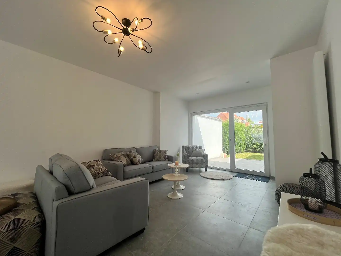 Grote woning met 4kamers, 2 badkamers,... foto 34