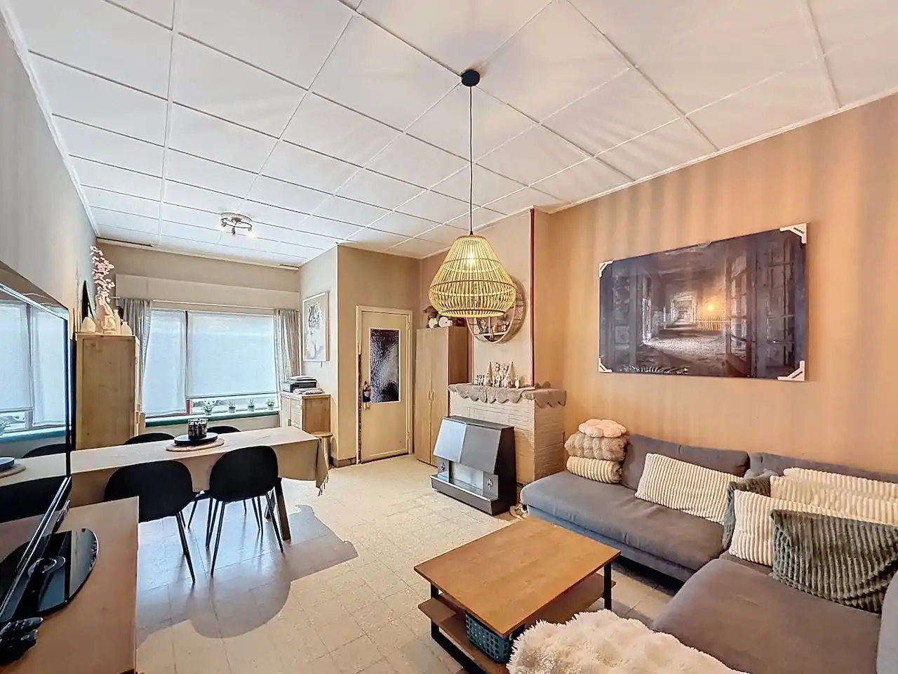 Charmante rijwoning met grote tuin en garage inhuis foto 4