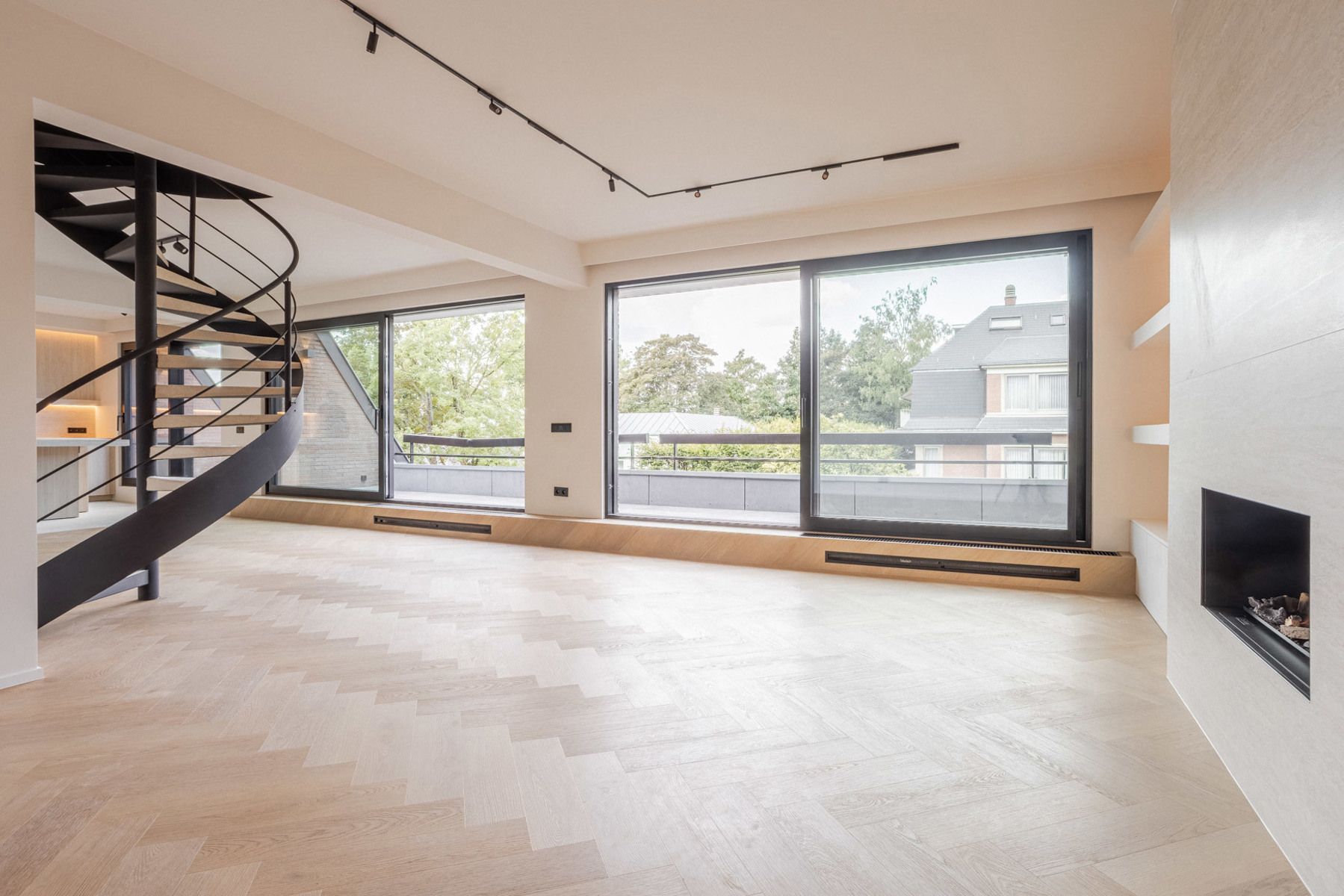 Prachtig triplex 4 slk. met mooie grote terrassen foto 4