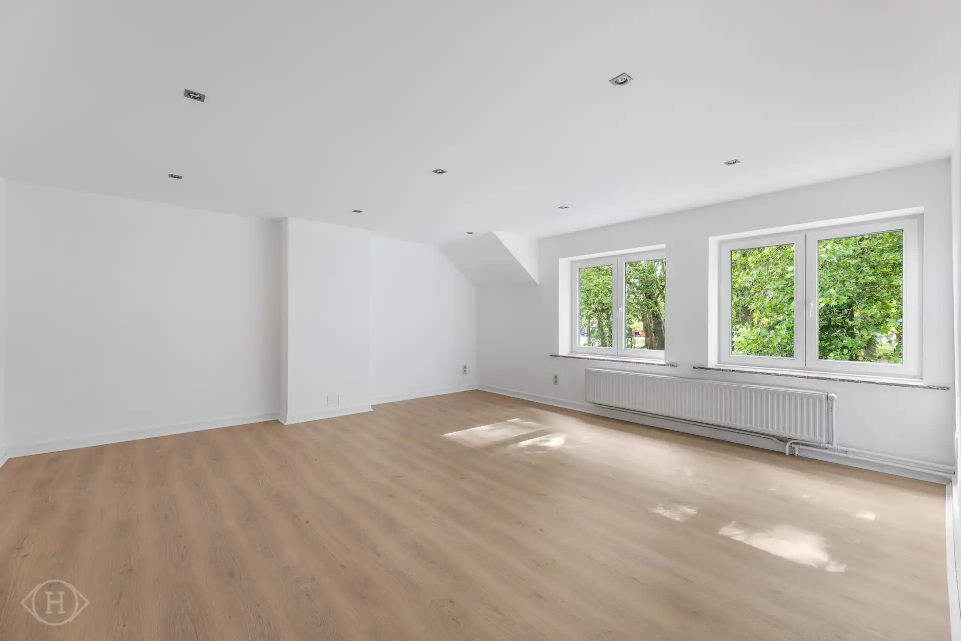 Karaktervolle gerenoveerde woning met 4 slaapkamers foto 10