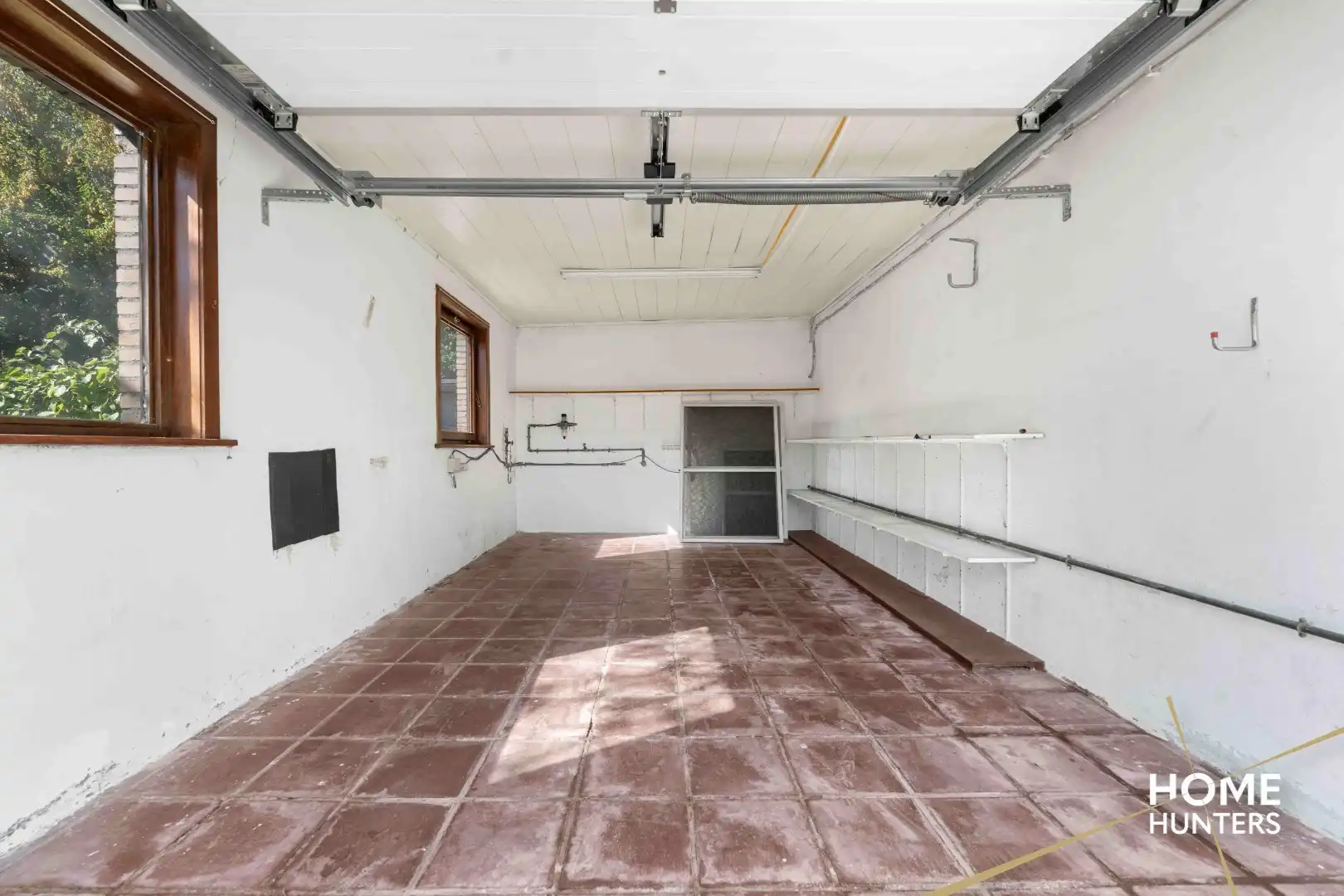 Charmante gelijkvloerse villa met tuin en garage in Sint-Michiels (Brugge) foto 25