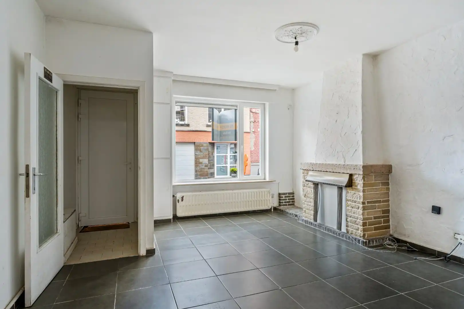 Instapklare woning met 3 slaapkamers in het centrum van Menen foto 3