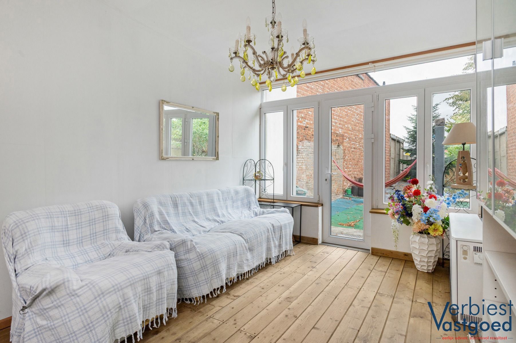 Gelijkvloers appartement met 3 SLK en grote tuin in Ekeren foto 8