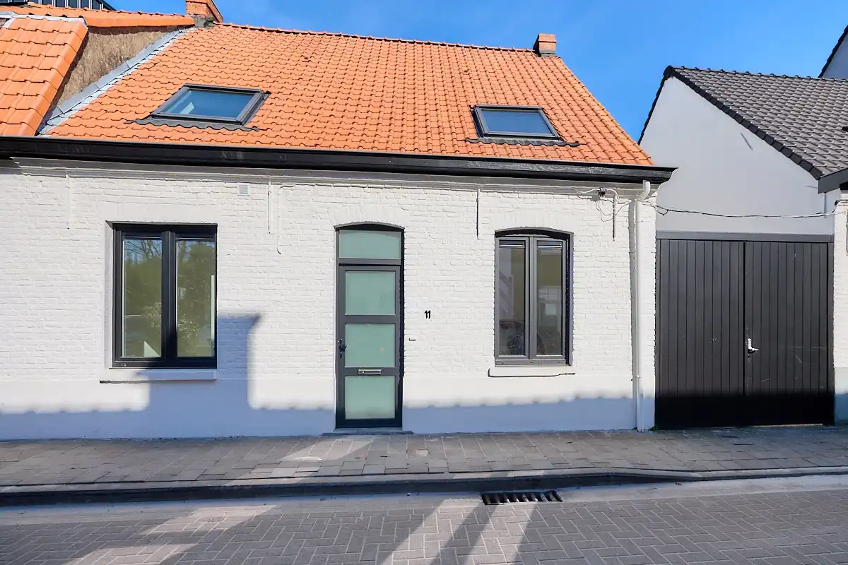 Gerenoveerde halfopen woning met 3 slaapkamers, bureau, parking en tuin in Sint-Denijs-Westrem foto 29
