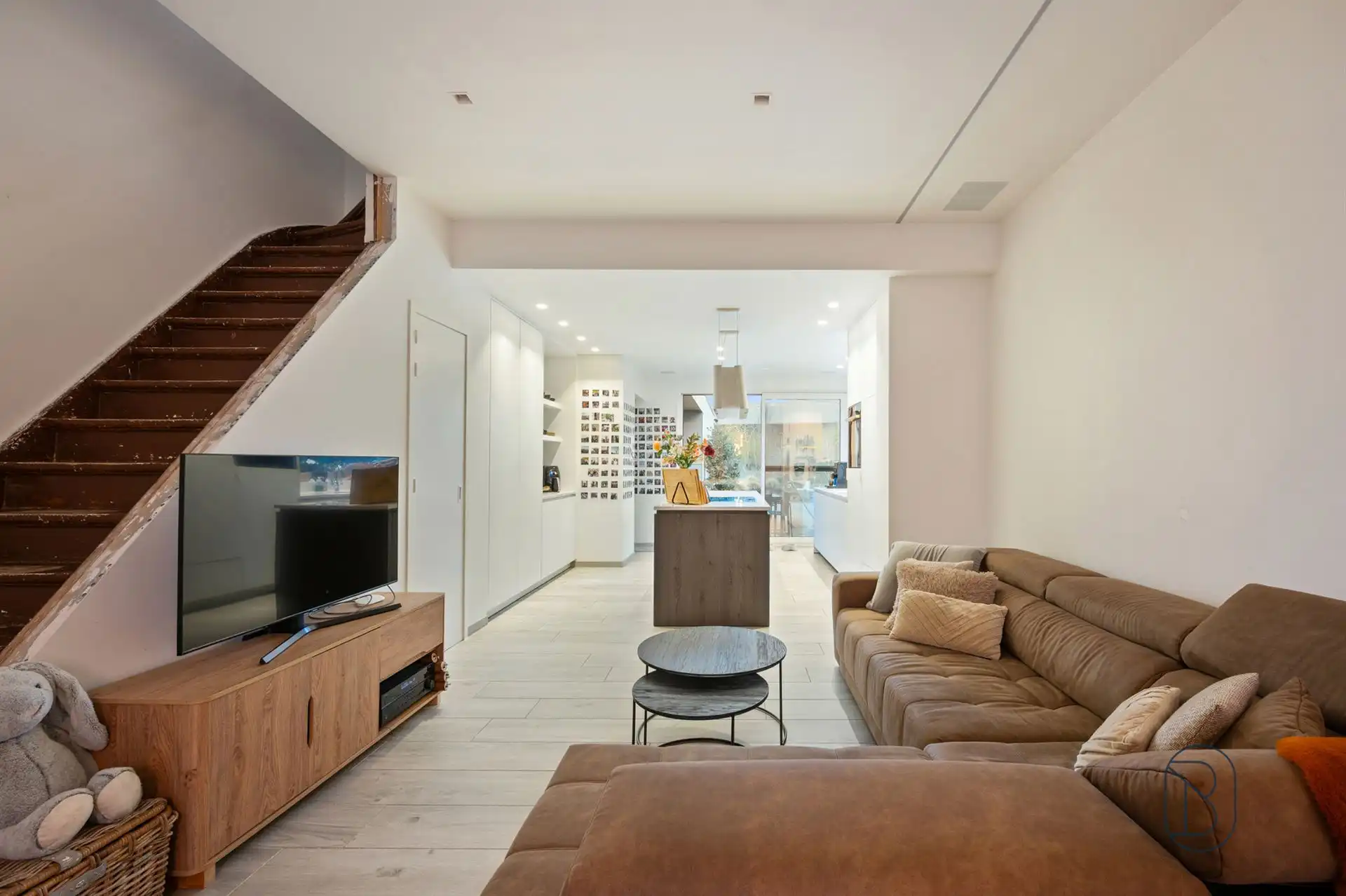 Ruime, instapklare HOB met tuin en multifunctionele garage! foto 6