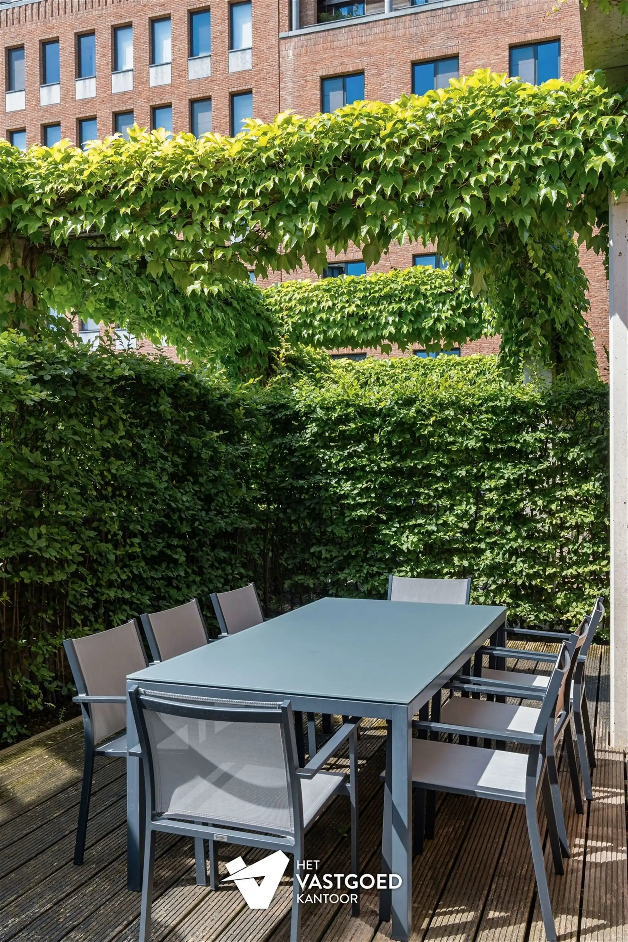 PRACHTIG GELEGEN GELIJKVLOERS APPARTEMENT MET 1 SLAAPKAMER EN ZEER RUIM TERRAS AAN DE KEMPISCHE KAAI TE HASSELT foto 27