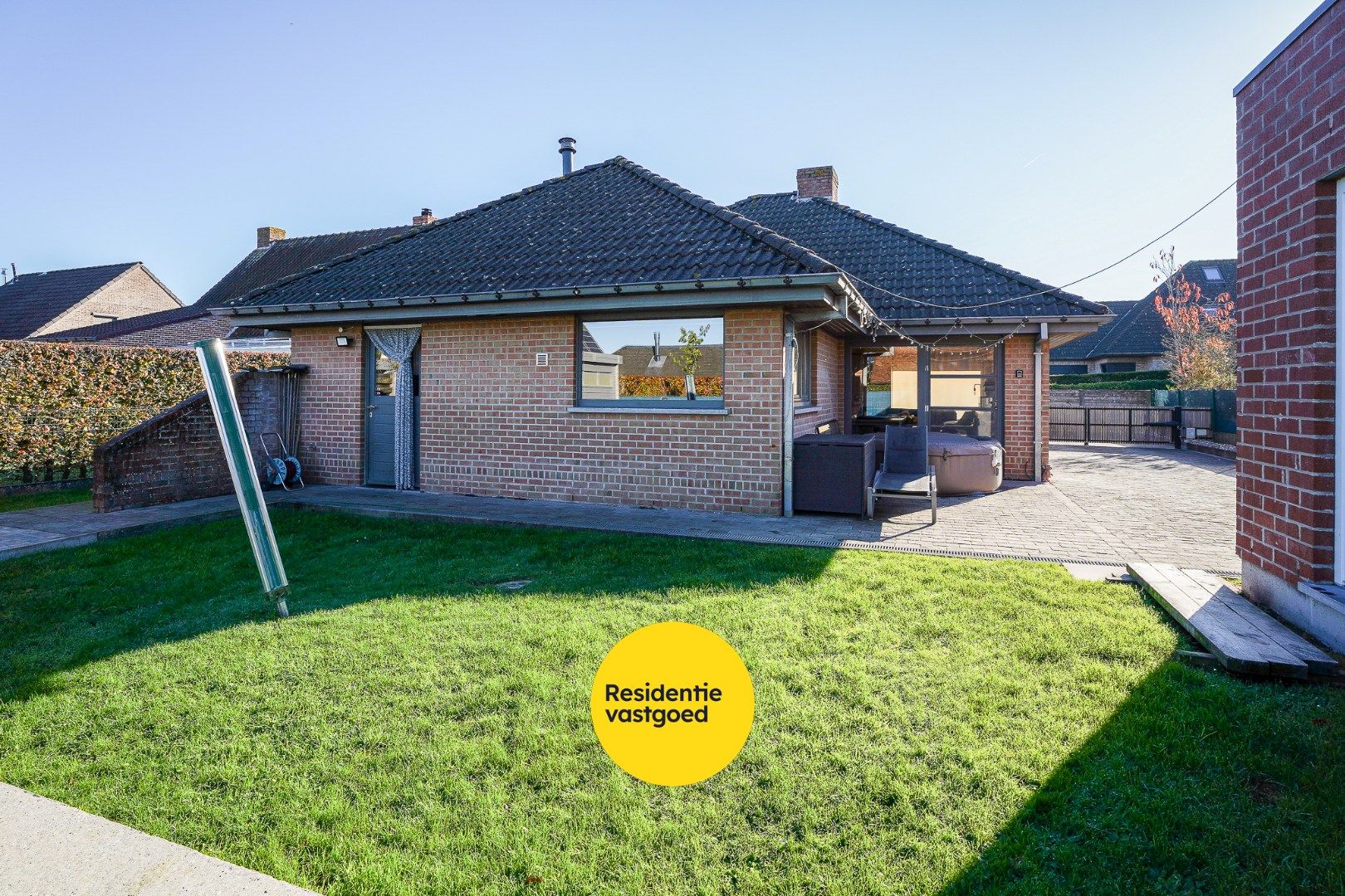 Charmante bungalow op rustige locatie in Veldegem foto 20