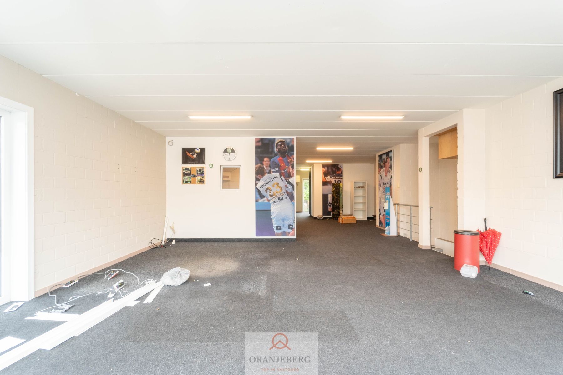 Handels ruimte/kantoor (128 m²) + magazijn te huur Mariakerke foto 3