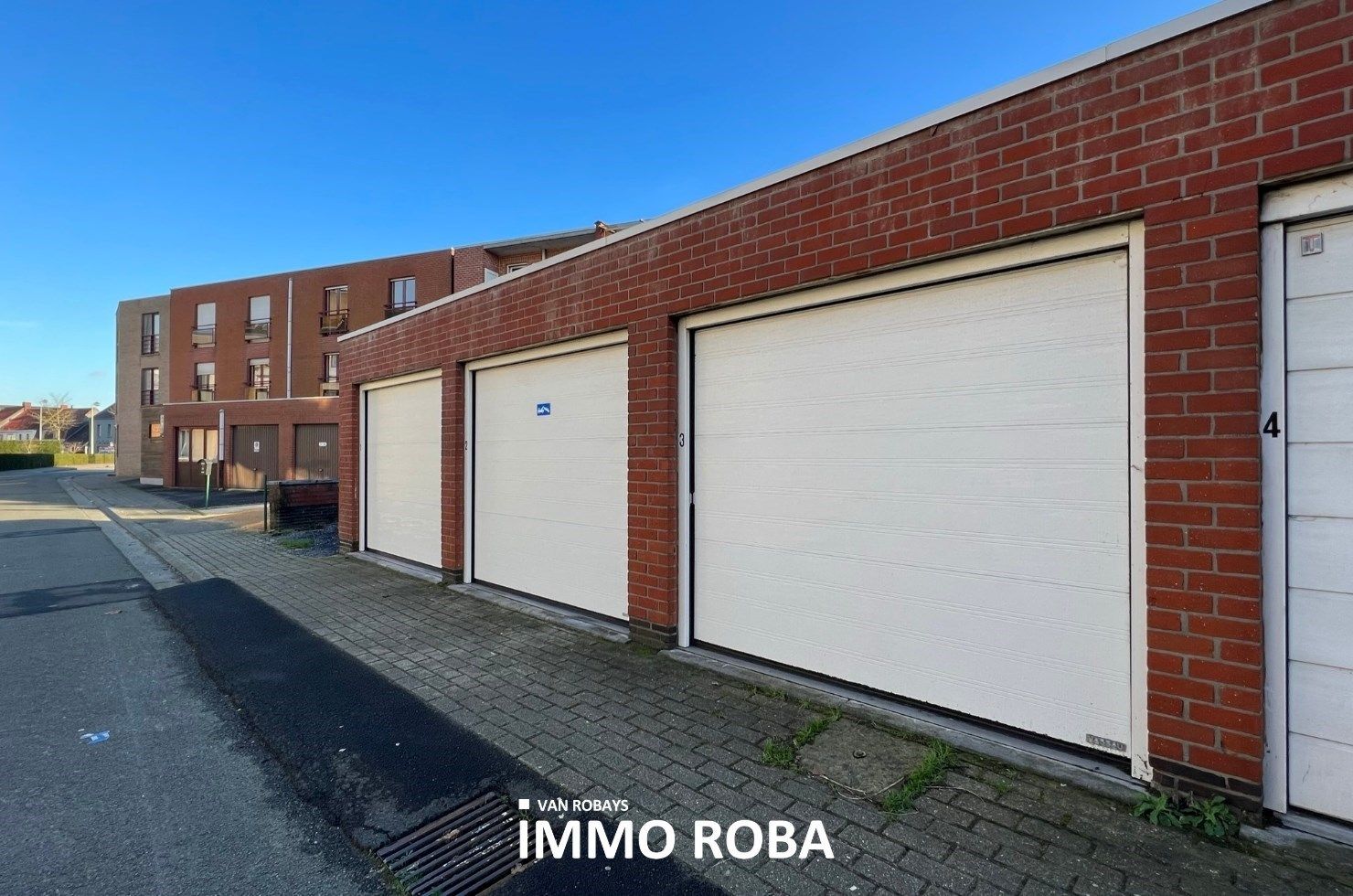 Garage met automatische poort TE HUUR in Zulte!  foto 2