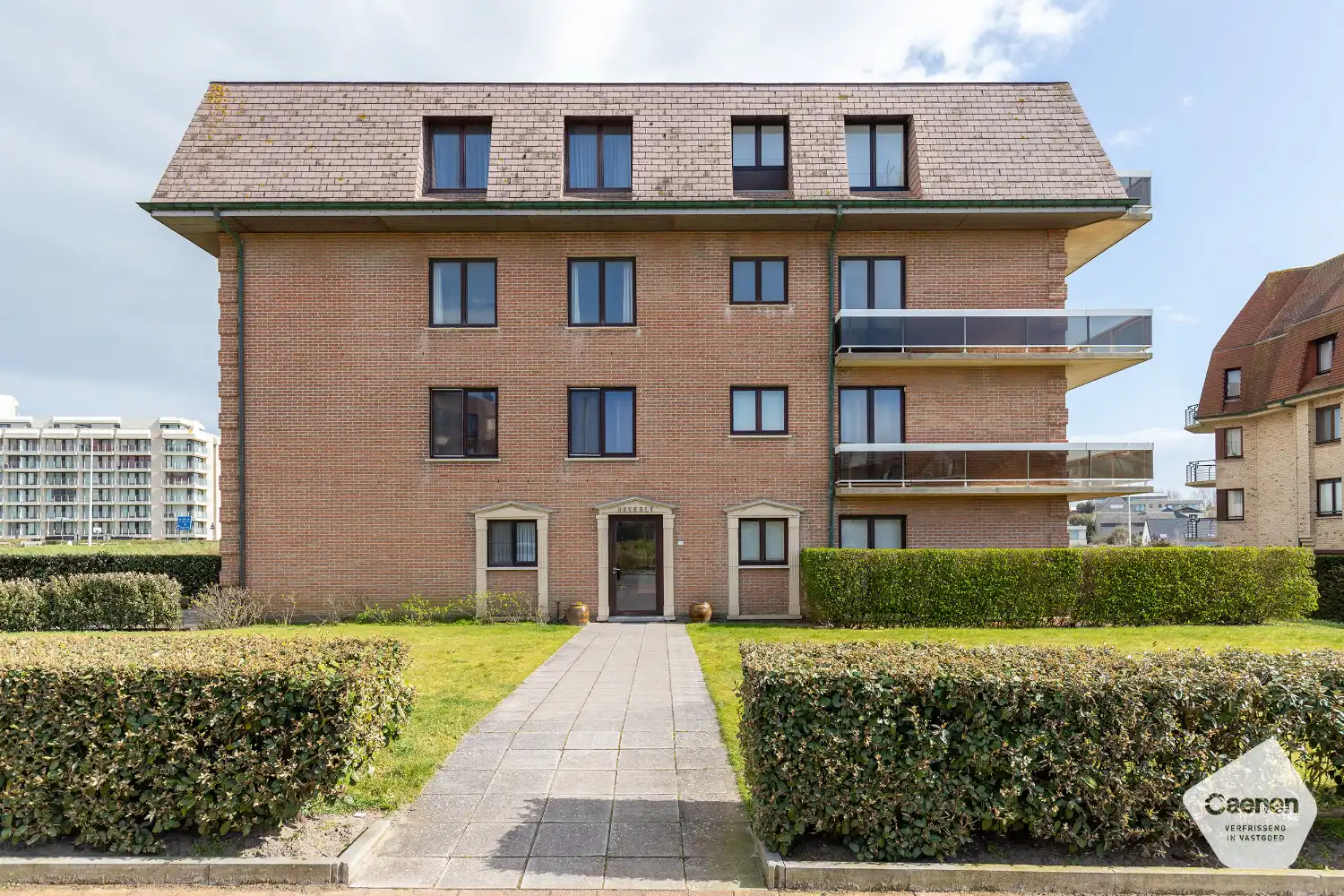 Ruim, zuid-west gericht appartement met zicht op de duinen foto 13