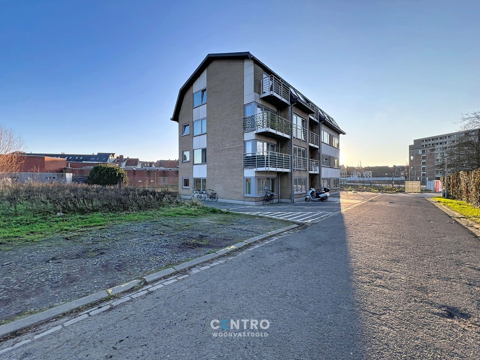 Volledig vernieuwde studio (± 40m²) met terras op tweede verdieping! foto 15