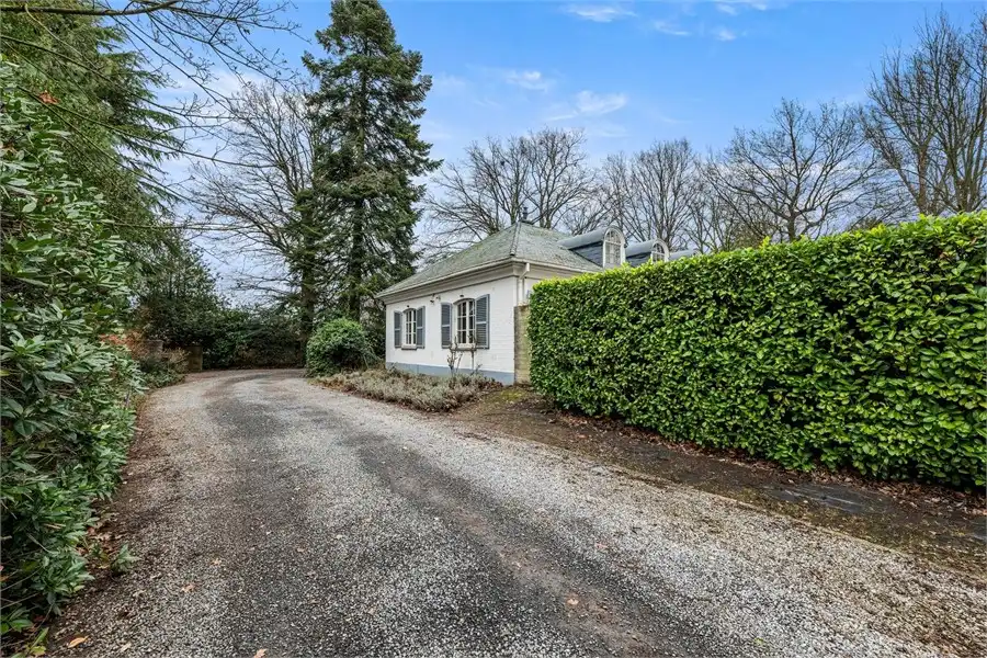 STATIGE WONING MET 4 SLKS OP EEN TOPLOCATIE foto 4