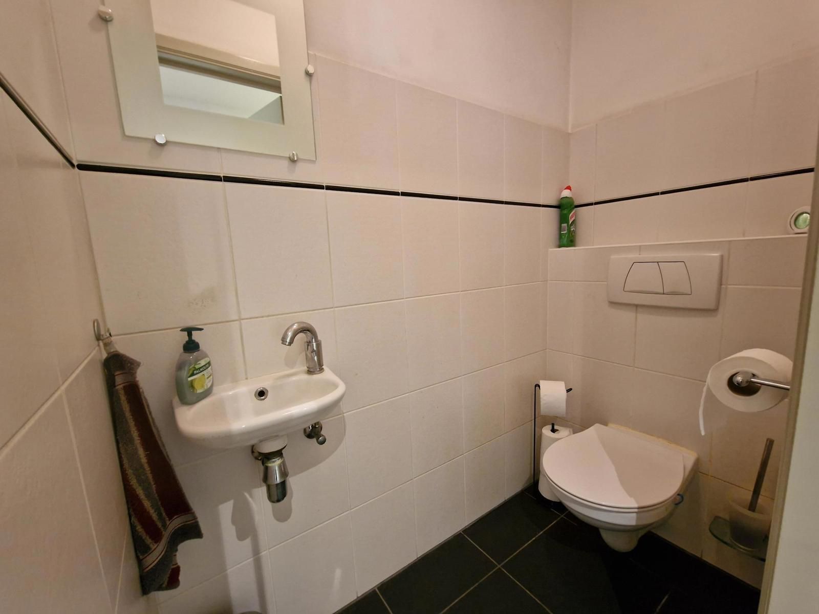 Appartement met groot terras en garage op Boulevard te Mol foto 32