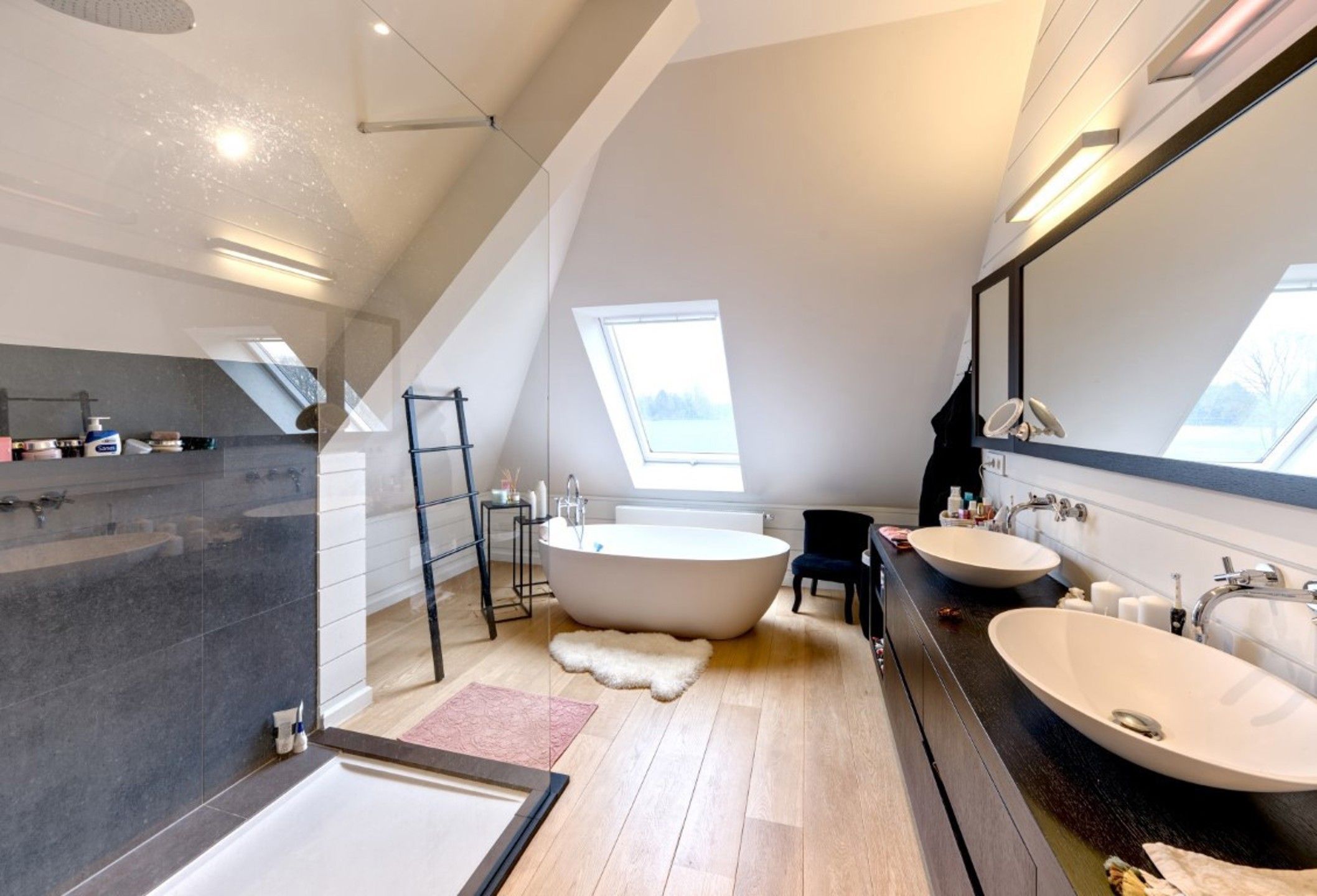 PRACHTIGE MODERNE VILLA IN RHODE-SAINT-GENESE foto 22