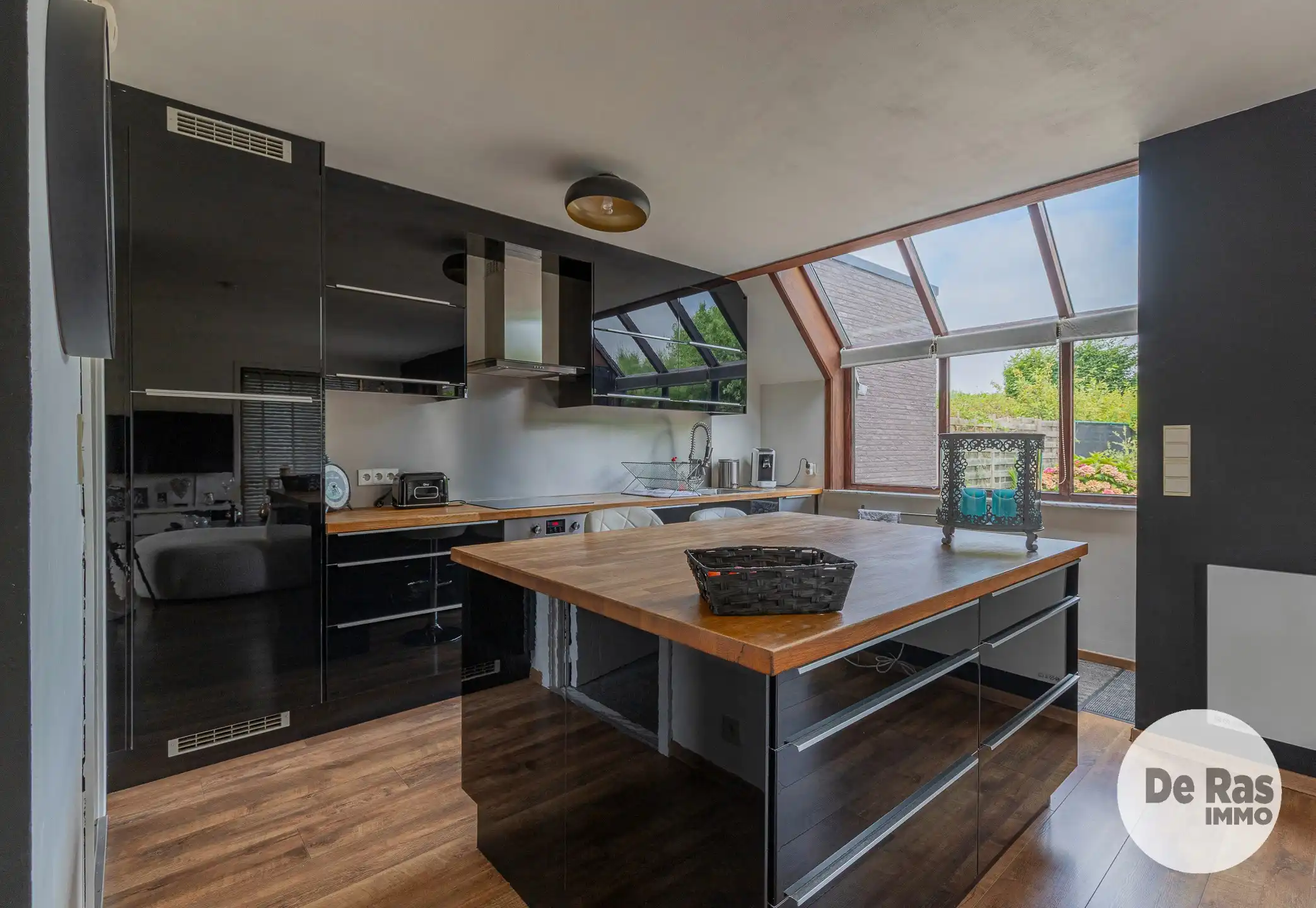 OTTERGEM- Leuke instapklare woning voorzien van alle comfort foto 19